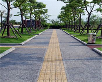 成都透水地坪厂家谈关于其地坪的维修保养 